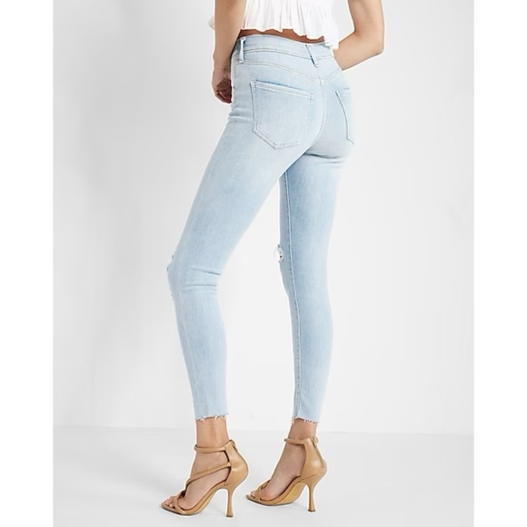 Express Mid Rise Light Wash Ripped Raw Hem Skinny Jeans 12R - Picture 3 of 6